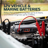 Démarreur de secours, batterie externe et projecteur 3-en-1 NEBO, kit d'urgence portable pour voiture et projecteur de 200 lumens pour rester prêt et en sécurité lors des situations d'urgence sur la route