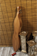 Dulcimer de montagne Roosebeck Grace 4 cordes en épicéa voûté avec motif entrelacé – Noyer