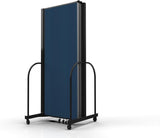 Séparateur de pièce standard avec cadre en métal, cloison de séparation pliante et portable pour écoles et bureaux, 2,29 m de haut x 2,62 m de large, bleu marine