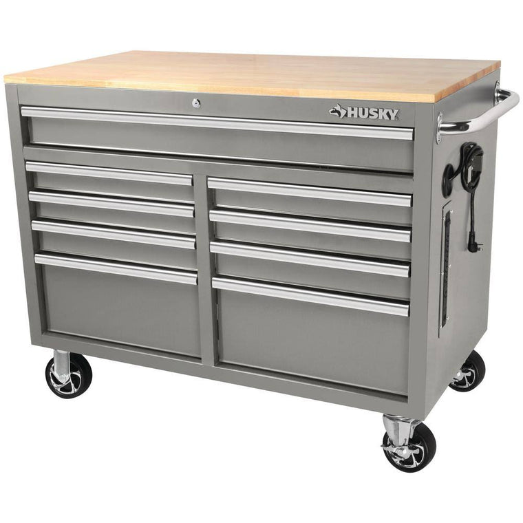 Établi mobile Husky de 46 po L x 24,5 po P à 9 tiroirs, gris brillant, avec plateau en bois dur