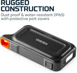Démarreur de secours, batterie externe et projecteur 3-en-1 NEBO, kit d'urgence portable pour voiture et projecteur de 200 lumens pour rester prêt et en sécurité lors des situations d'urgence sur la route
