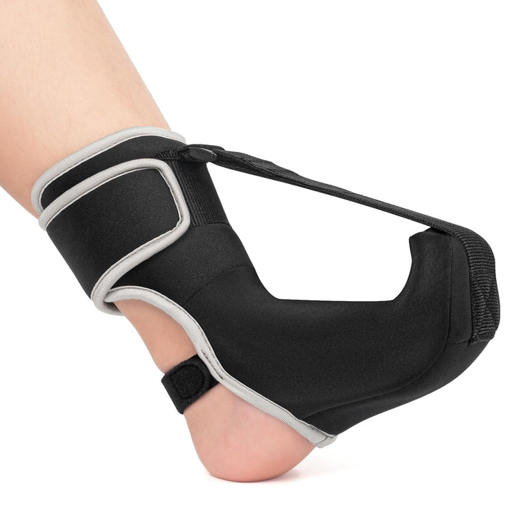 Chaussette d'attelle de nuit pour fasciite plantaire, orthèse améliorée avec plaque de support pour femmes et hommes, pour soulager la tendinite d'Achille, le pied tombant et les épines calcanéennes (Petit, Noir)